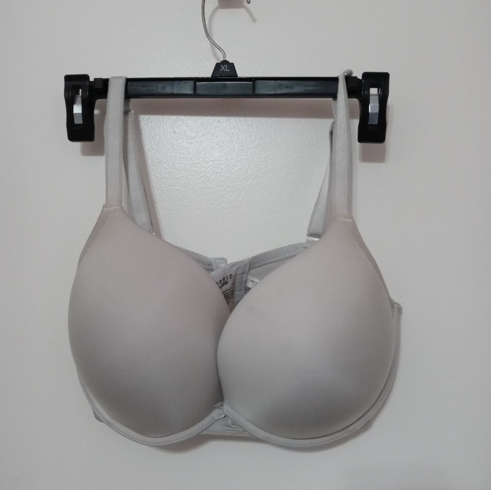 Torrid Smooth Push Up Plunge Wired Padded Bra 38DDD White